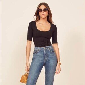 Reformation Scoop Neck Delia Tee in Black